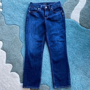 🪙NWOT Silver Jeans Avery Capri